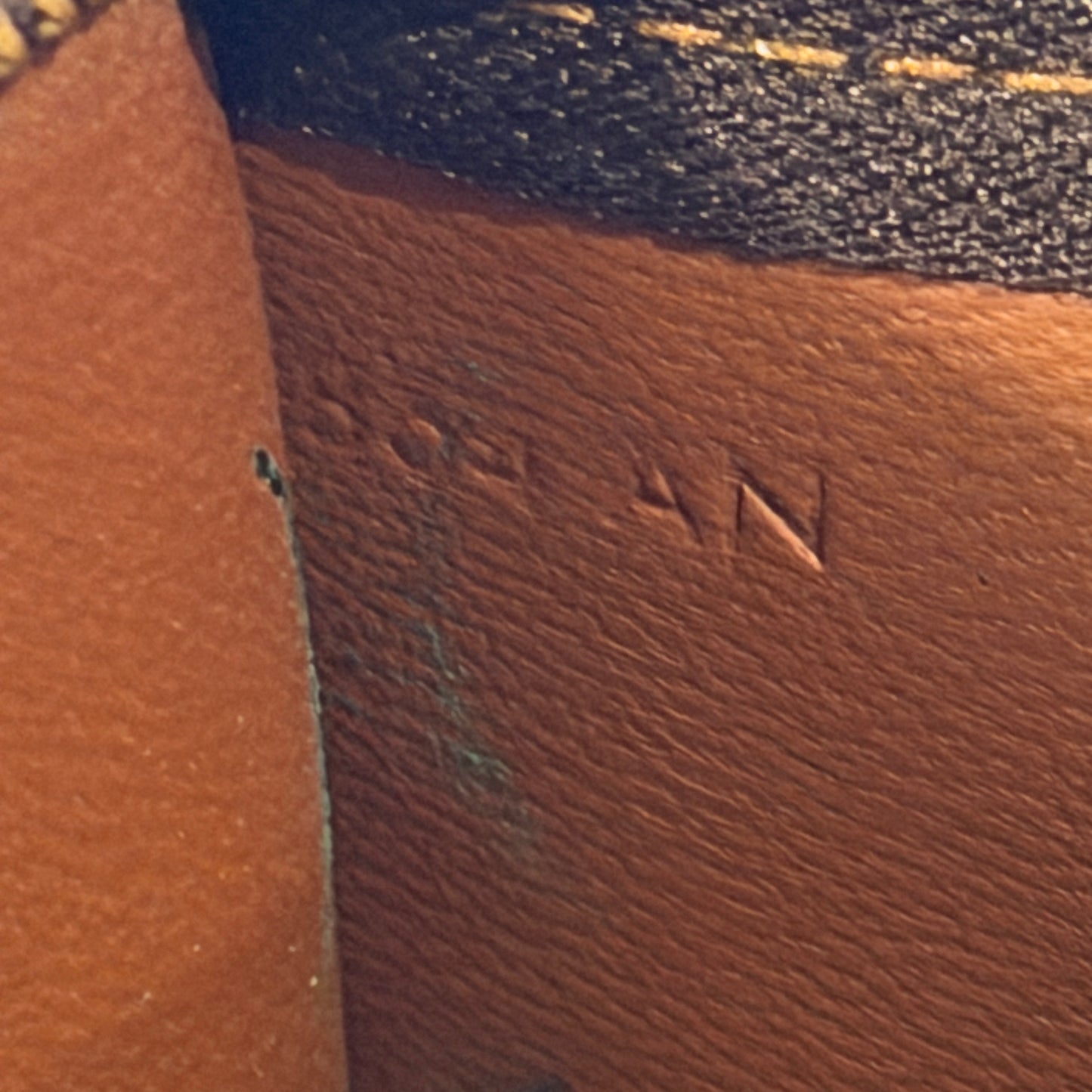 $605 1986 Louis Vuitton Monogram Passport Organizer Clutch CONSIGNMENT 864AN