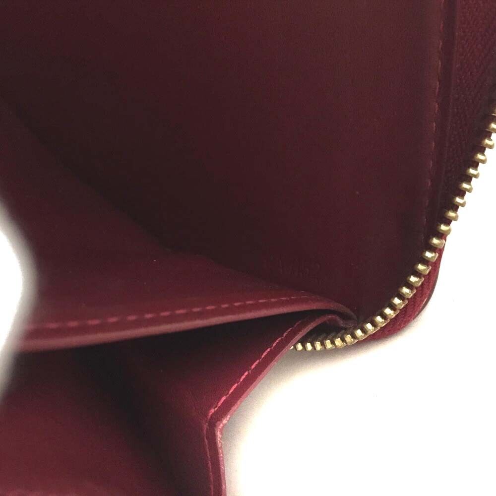 LOUIS VUITTON Vernis Zippy Wallet Pomme D'Amour CA4152