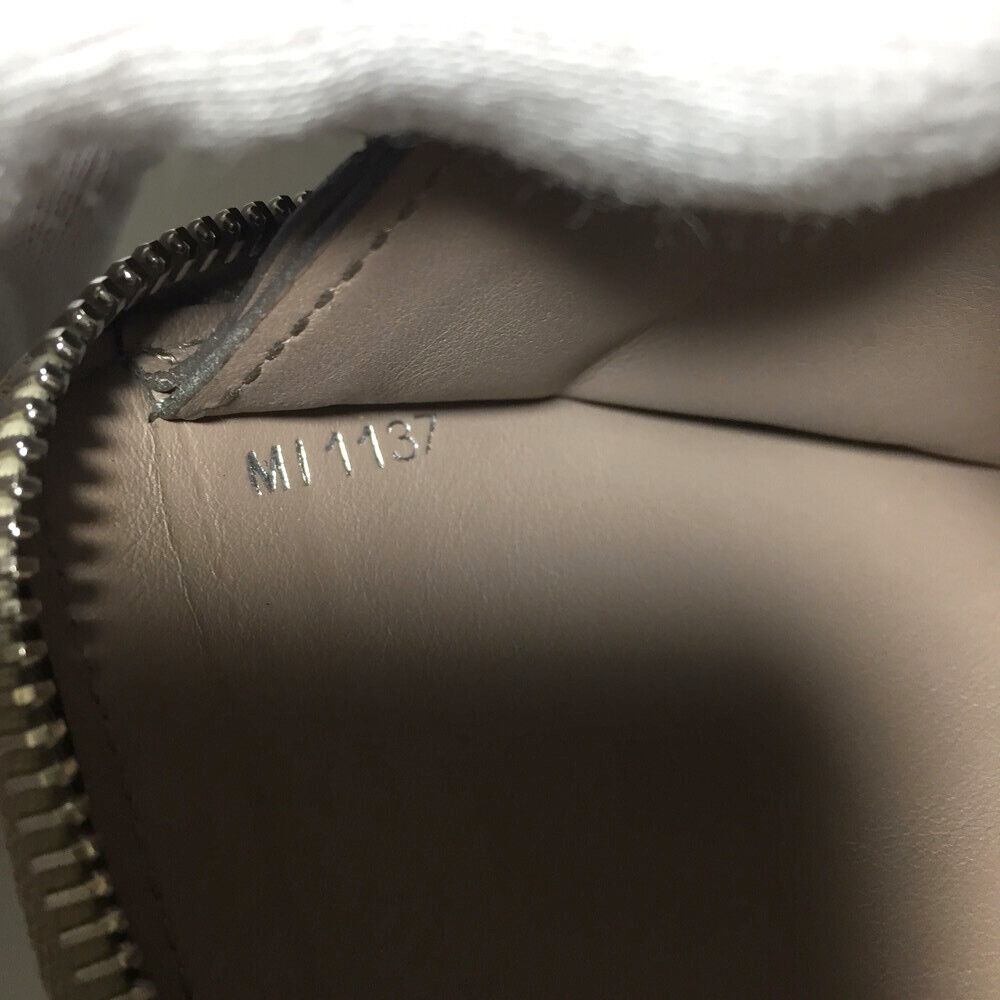 USED LOUIS VUITTON Veau Cachemire Comete Wallet Galet