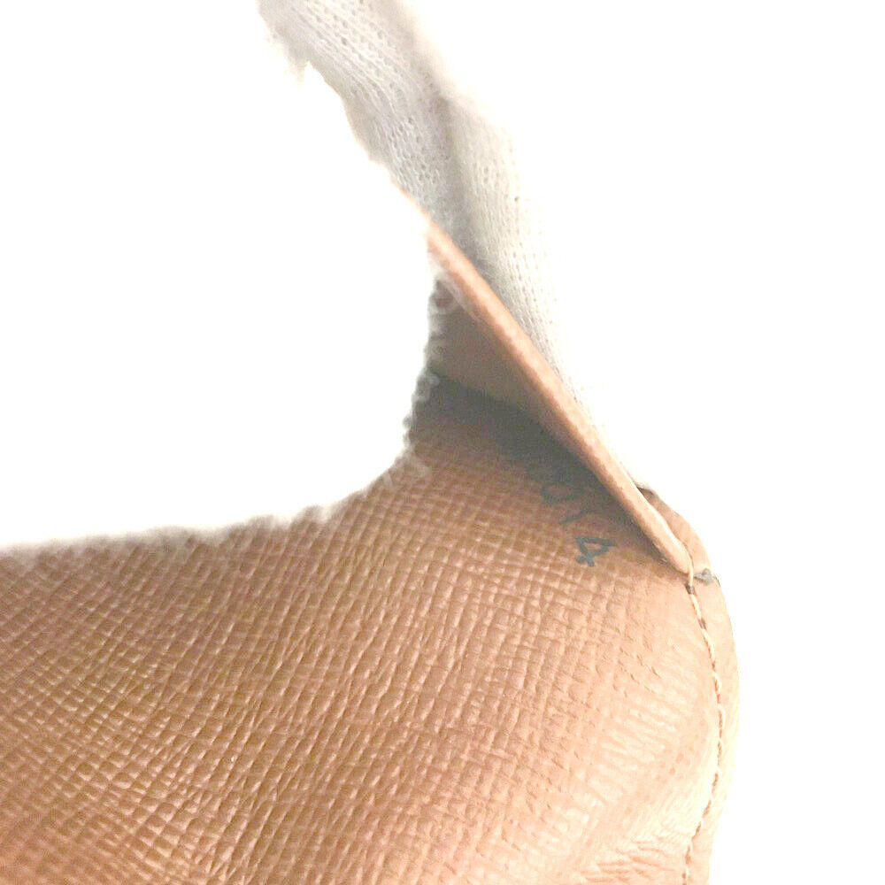 Louis Vuitton Monogram Passport Cover MI0014