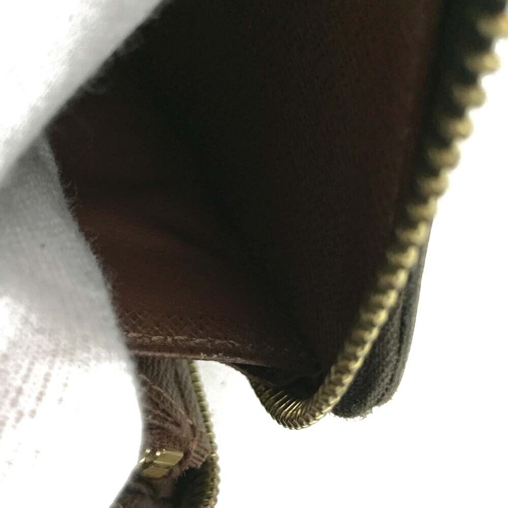 LOUIS VUITTON Monogram Zippy Wallet