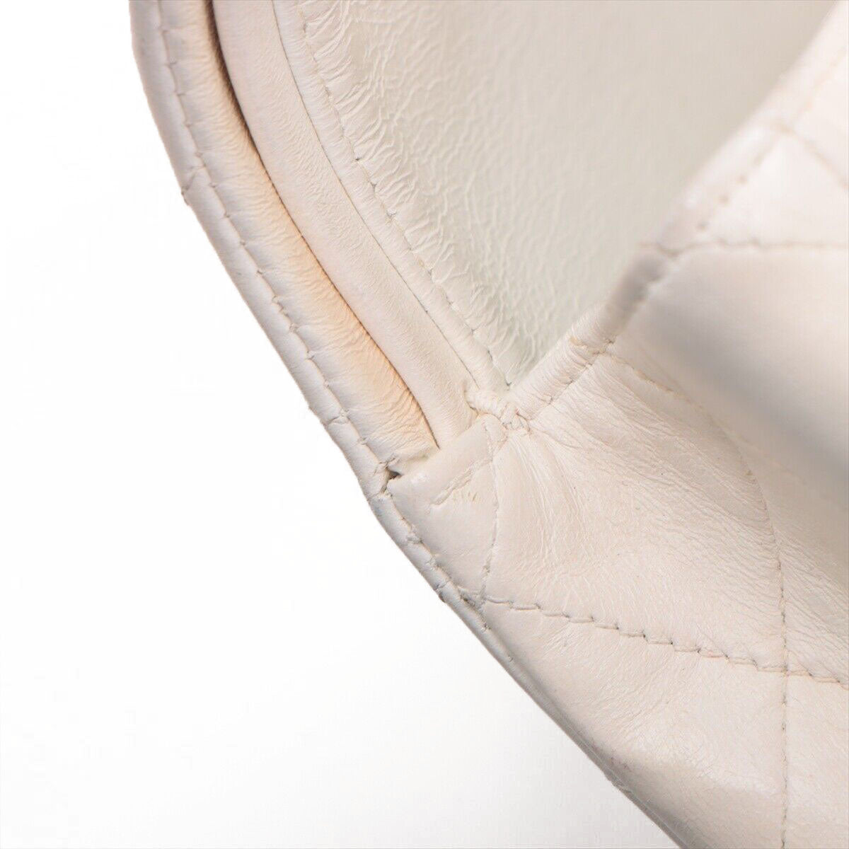 CHANEL Lambskin Quilted Medium Double Flap White