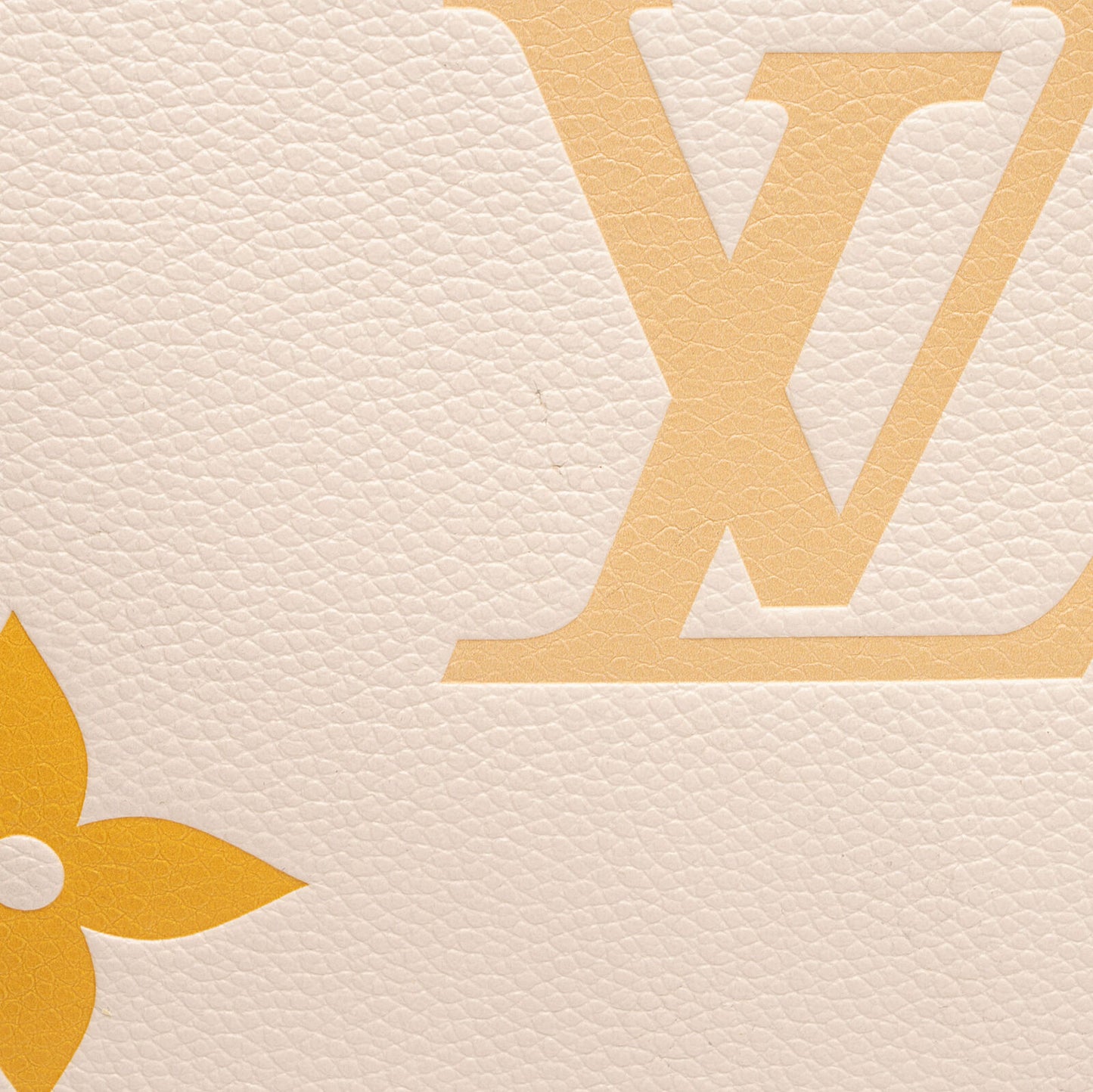 LOUIS VUITTON Empreinte Monogram Giant By The Pool Onthego MM Cream Saffron