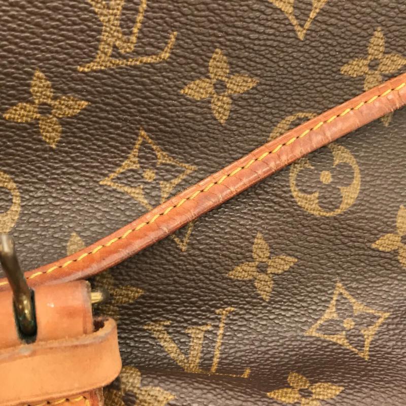 LOUIS VUITTON Saumur 35 Monogram Shoulder Bag AR0930