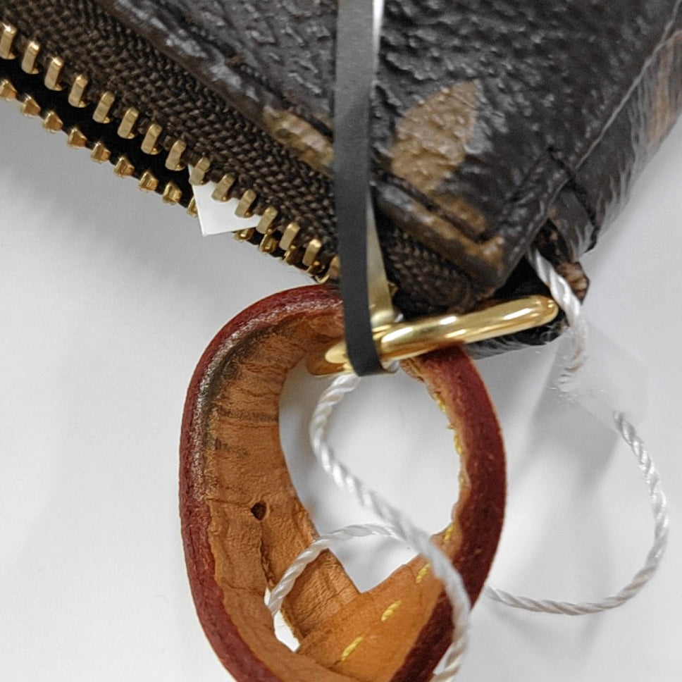 Louis Vuitton Monogram Pochette Accessories NM