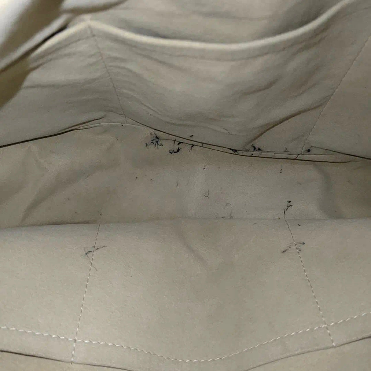 Used Louis Vuitton Damier Azur Artsy MM Hobo