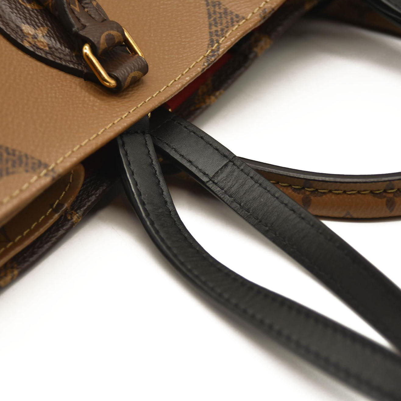 LOUIS VUITTON Reverse Monogram Giant Onthego MM