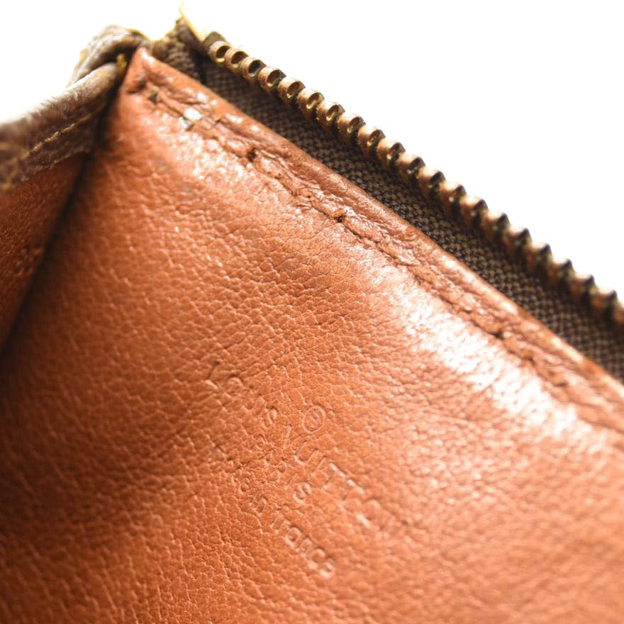 LOUIS VUITTON Monogram Poche Documents Portfolio Case