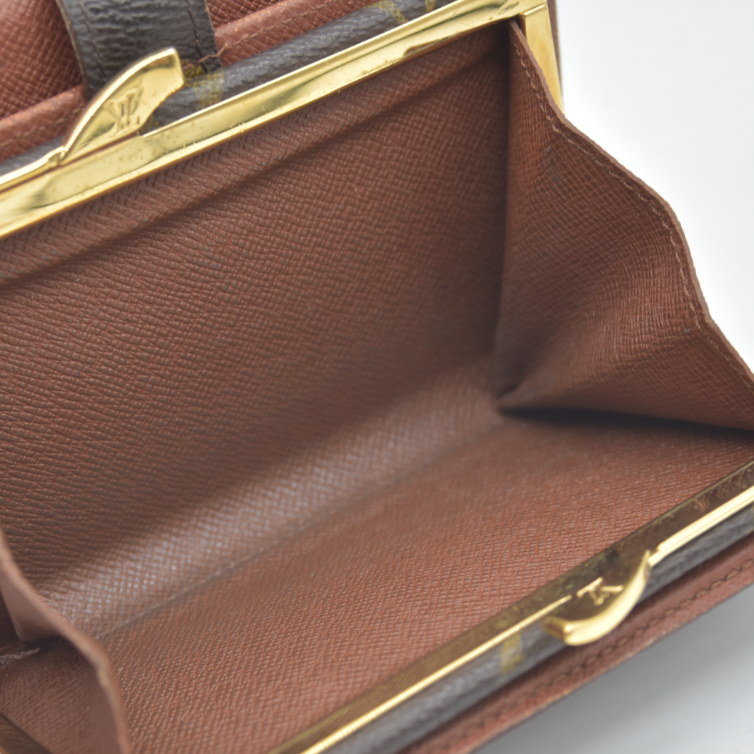AUCTION $750 Louis Vuitton Monogram French Purse Wallet SD0061
