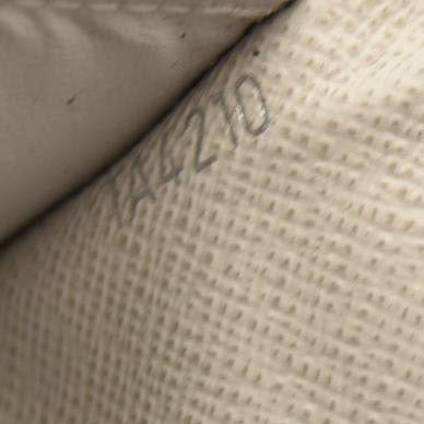 AUCTION $550 Louis Vuitton Taigarama Pocket Organizer NM Antartica TA4210