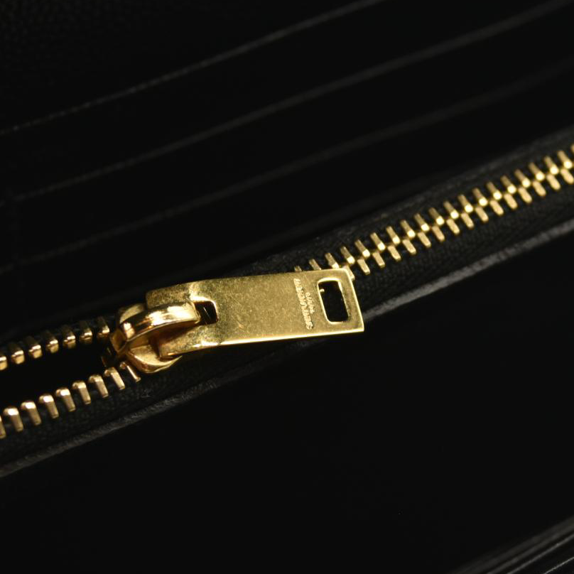 SAINT LAURENT Grain De Poudre Matelasse Chevron Monogram Chain Wallet Black