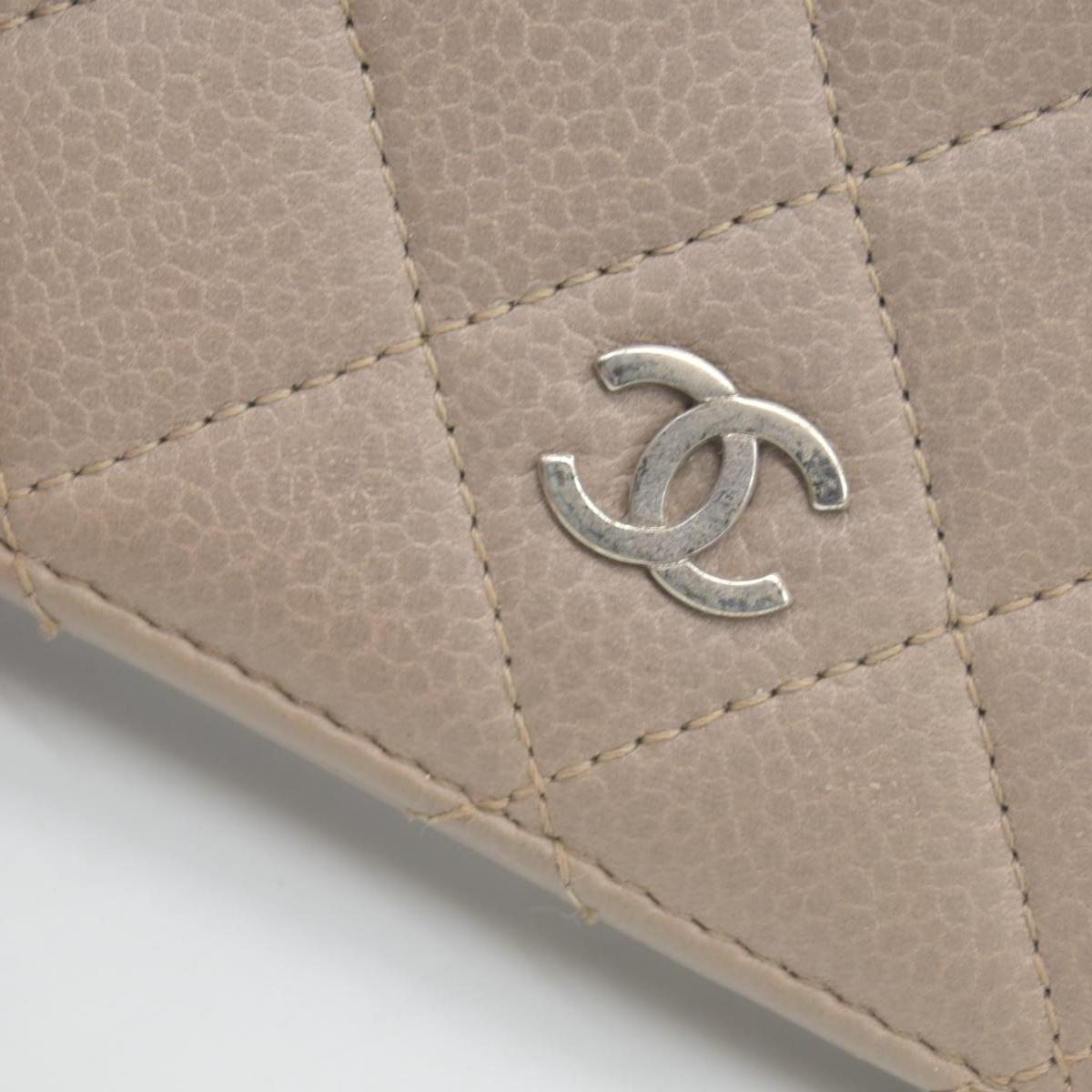 $900 2010 Chanel Caviar Yen Bifold Wallet Beige CONSIGNMENT