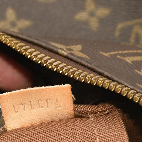 LOUIS VUITTON Monogram Sully MM