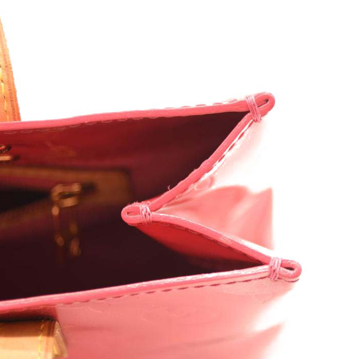 LOUIS VUITTON Vernis Reade PM Pink