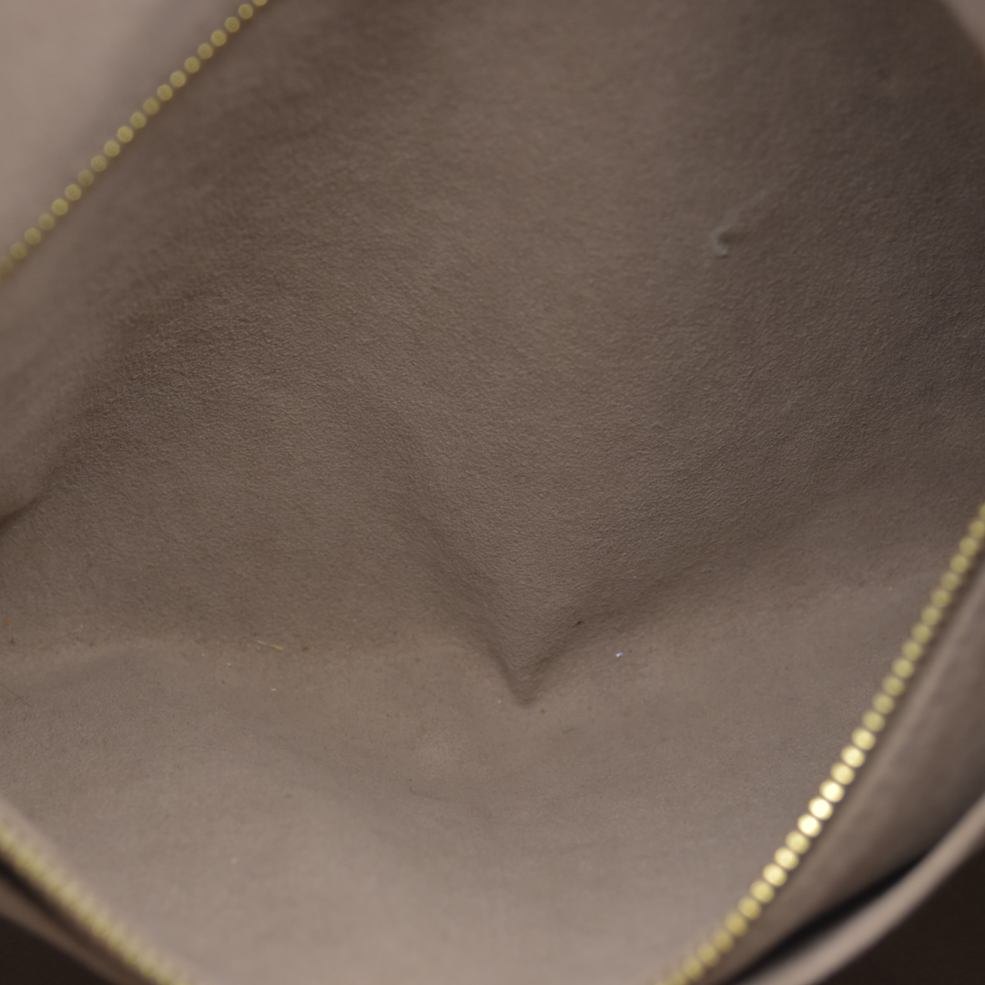 $3400 Louis Vuitton Empreinte Monogram Giant CarryAll MM Tourterelle