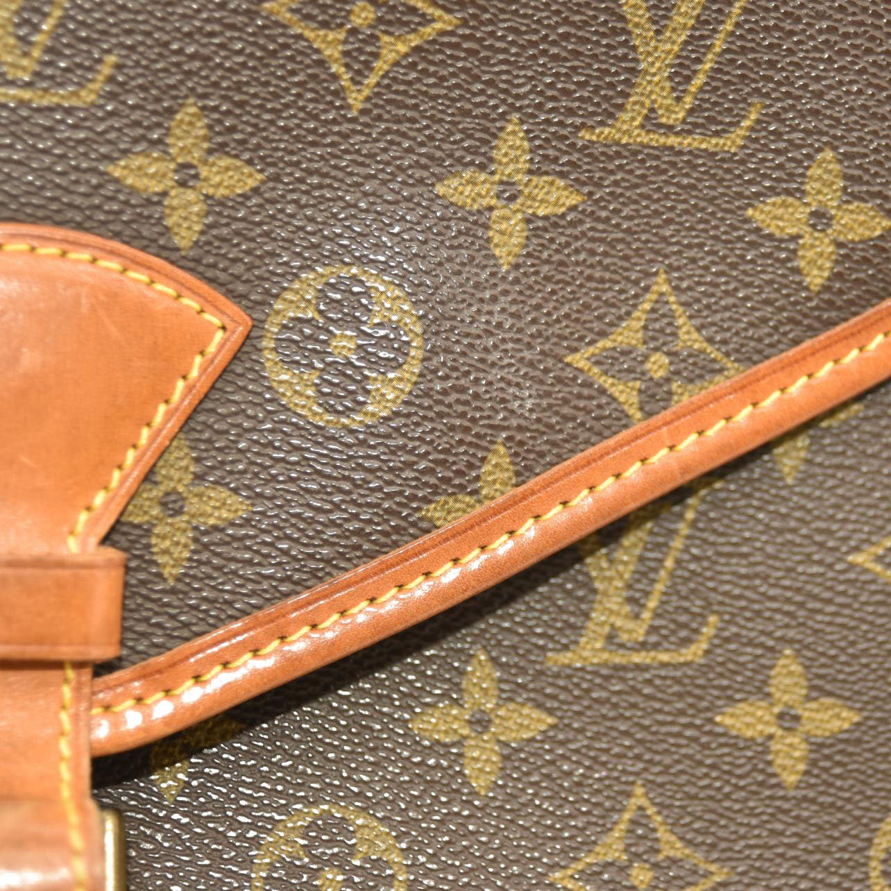 AUCTION $2500 Louis Vuitton Monogram Bel Air SL0998