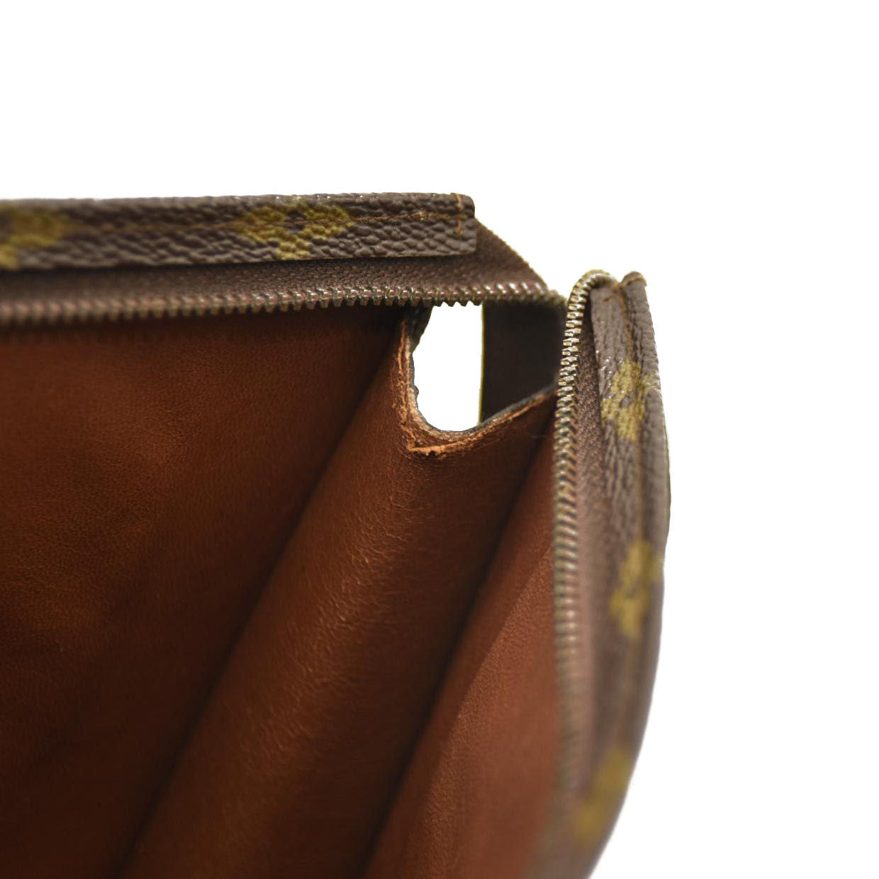 Louis Vuitton Monogram Toiletry Pouch 26 843 Brown Interior