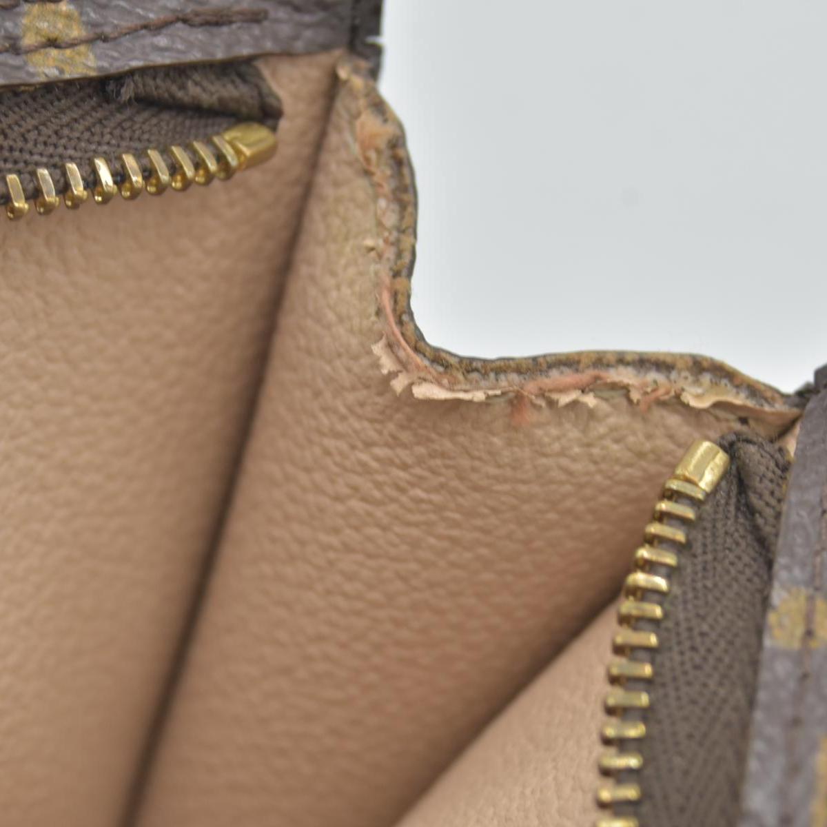 $600 Louis Vuitton Monogram Bucket Pouch 23 CONSIGNMENT
