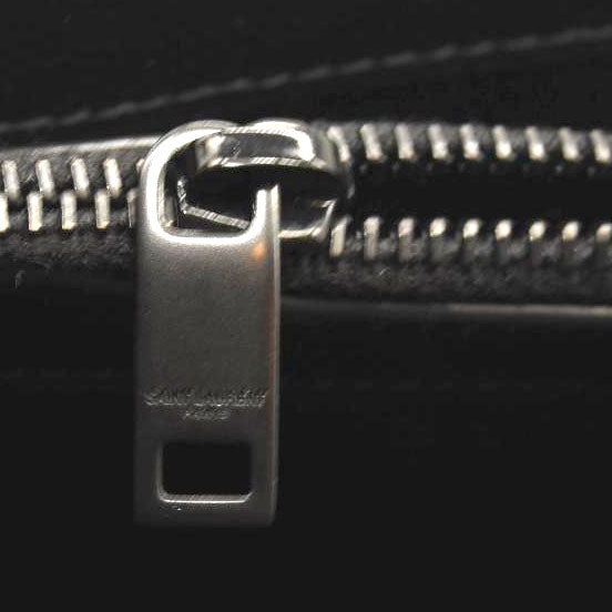 NEW SAINT LAURENT Grain De Poudre Matelasse Chevron Monogram Envelope Chain Wallet Black