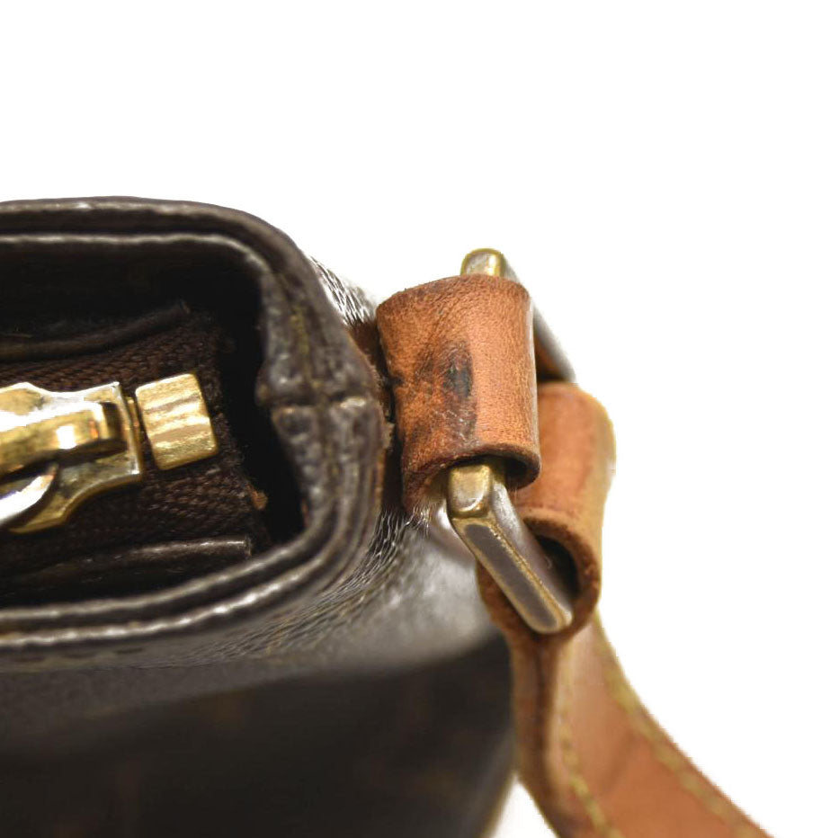 LOUIS VUITTON Trotteur Monogram Shoulder Bag AR0047