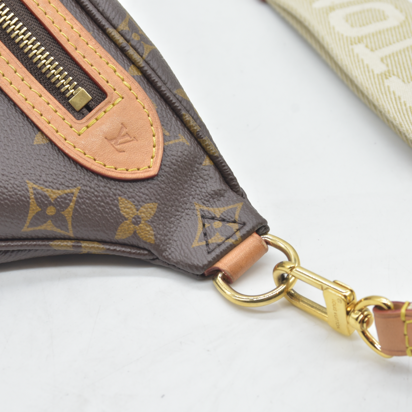 LOUIS VUITTON Monogram High Rise RFID Paris