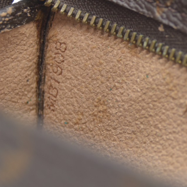 Louis Vuitton Monogram Poche Toilette 15 Cosmetic Pouch MB1908