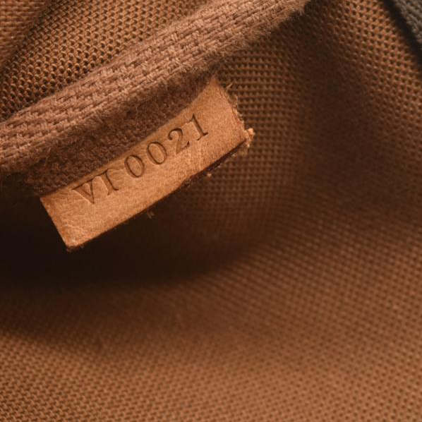 Louis Vuitton Monogram Pochette Accessories VI0021