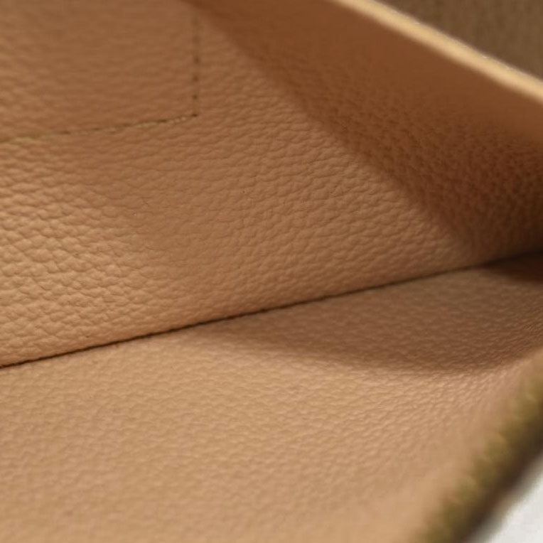 Louis Vuitton Monogram Cosmetic Pouch France Minor wear near interior zipper