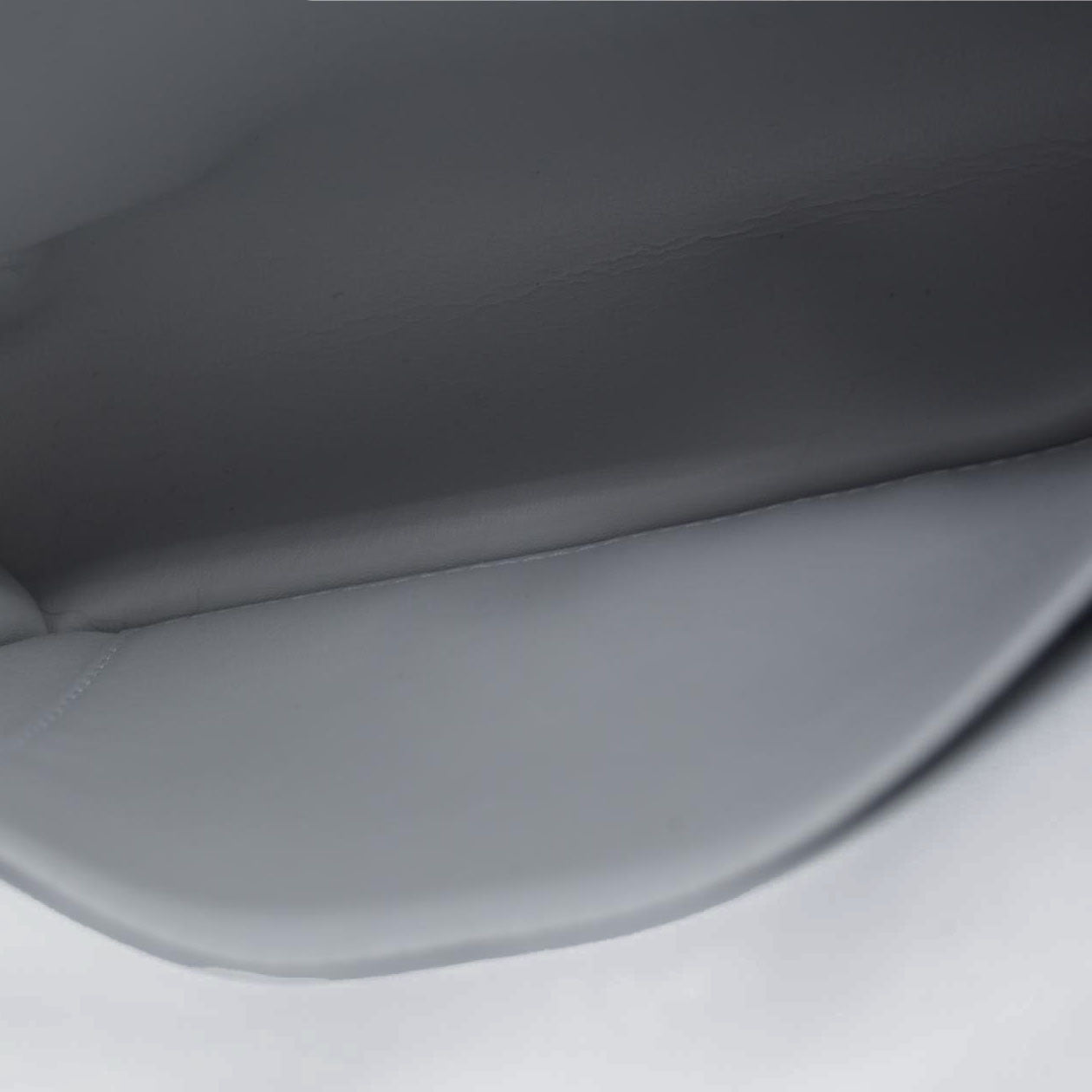 $920 CONSIGNMENT Louis Vuitton Vernis Thompson Street Beige