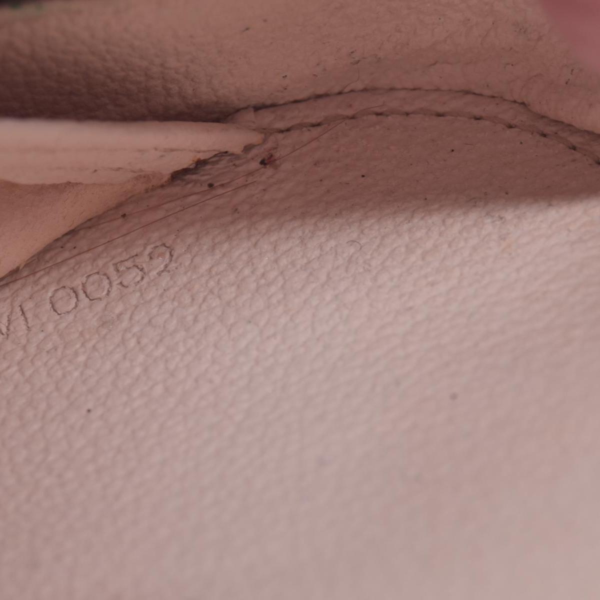 $880 2002 LOUIS VUITTON Monogram Trousse Blush LARGE VI0052