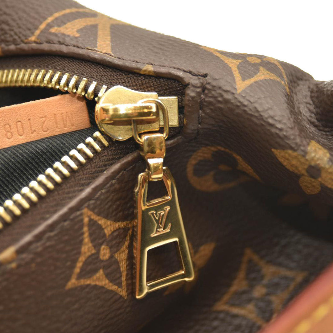 LOUIS VUITTON Monogram Bumbag MI2108