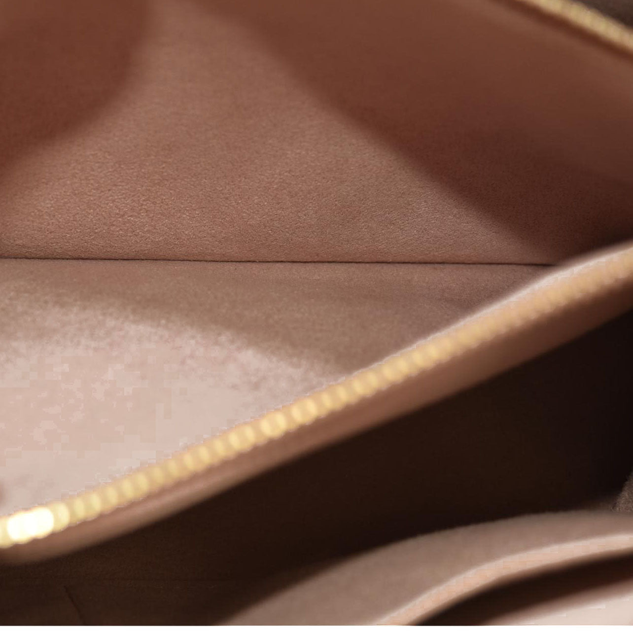 LOUIS VUITTON Damier Ebene Cuir Taurillon Brittany Magnolia