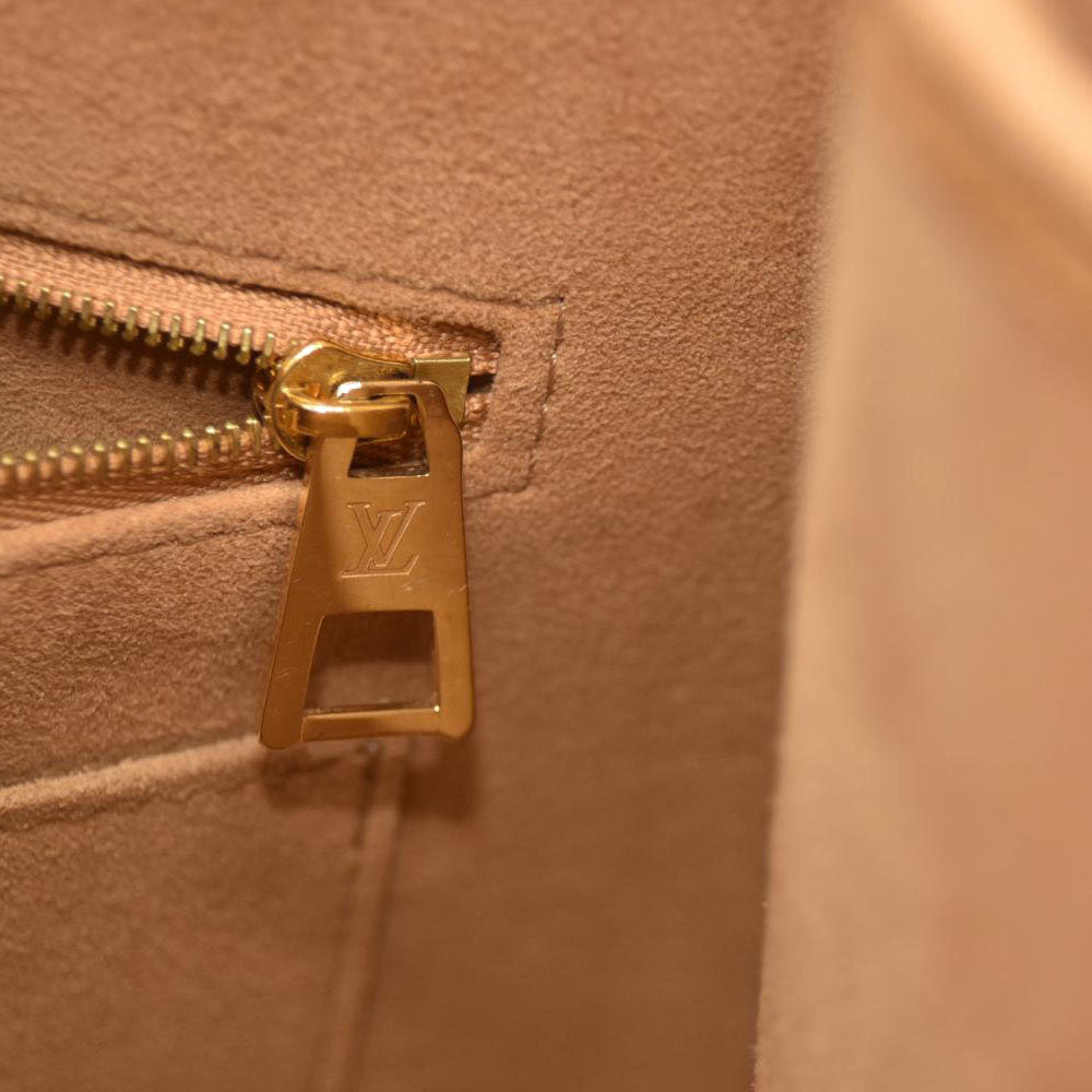 Louis Vuitton OnTheGo Tote Monogram Empreinte Giant Broderies MM