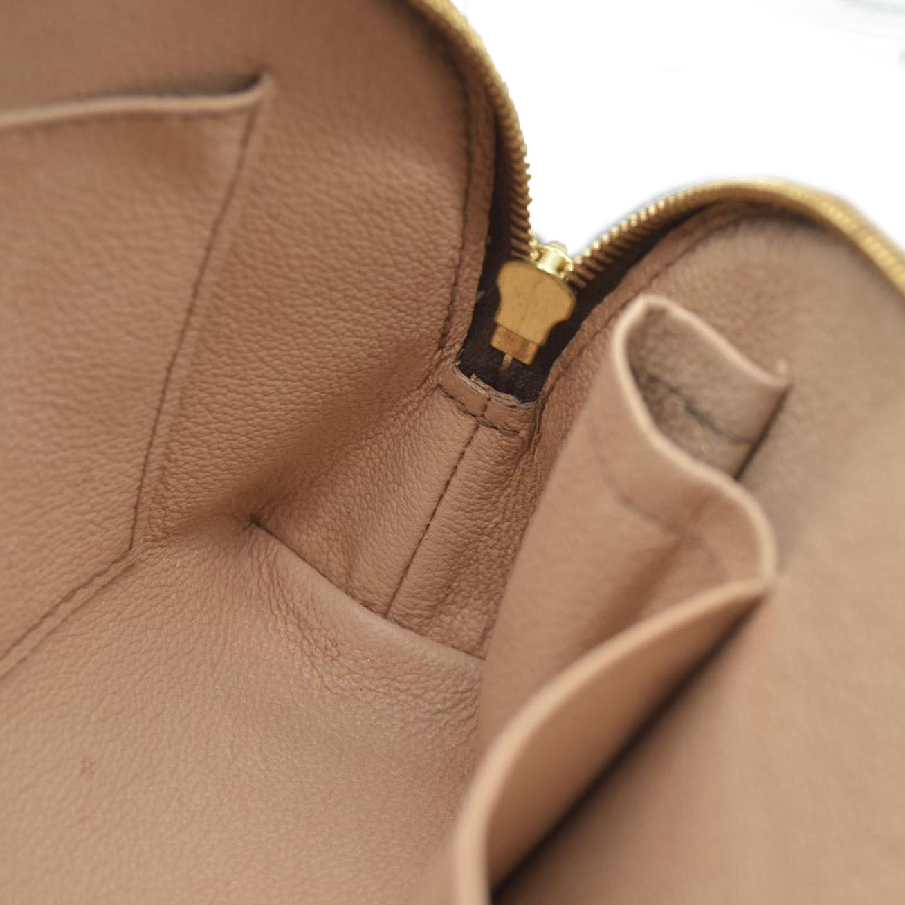 $715 Louis Vuitton Monogram Cosmetic Pouch GM