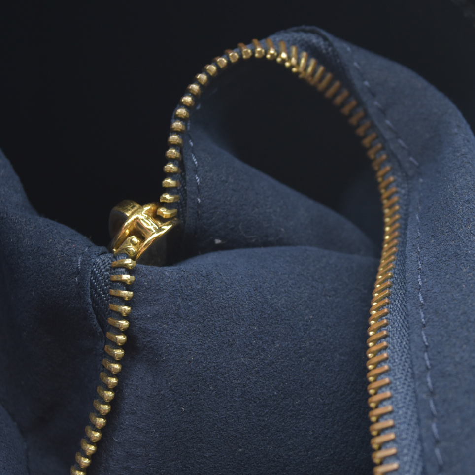 $2940 Louis Vuitton LV Monogram Neverfull MM Empreinte Black Tote