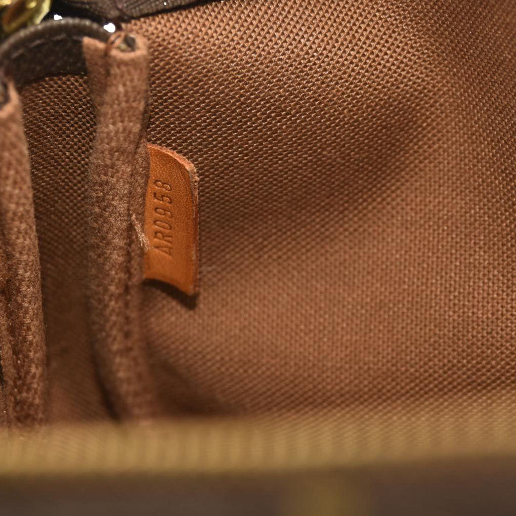 Louis Vuitton Monogram Pochette Accessories AR0958