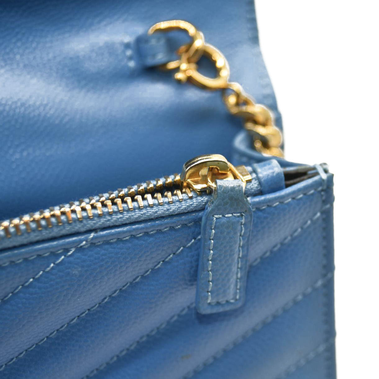 SAINT LAURENT Grain De Poudre Matelasse Chevron Monogram Chain Wallet Blue Clair