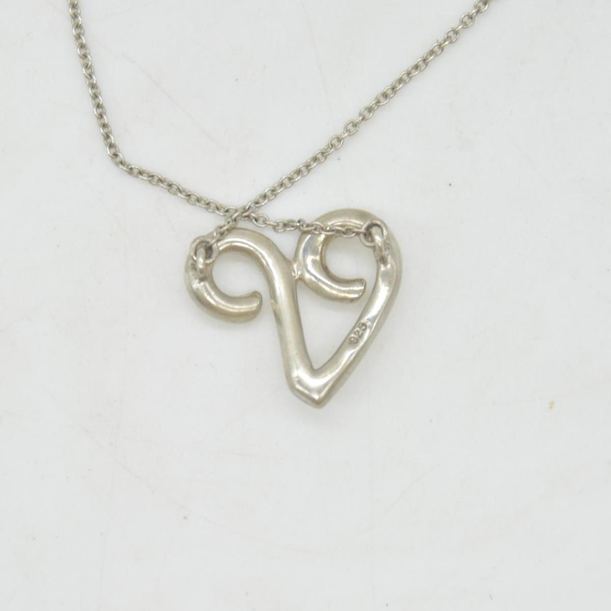 $440 TIFFANY&Co. Tiffany V Initial Paloma Picasso Accessory Pendant Necklace CONSIGNMENT