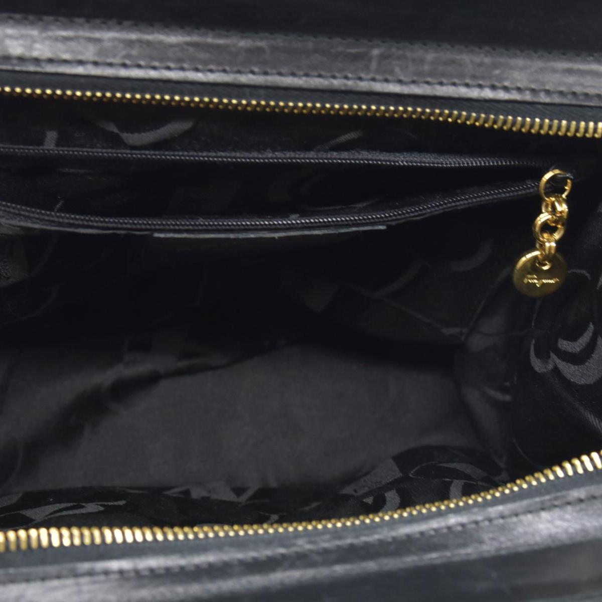 $1620 CONSIGNMENT Salvatore Ferragamo Vara Bow Shoulder Bag