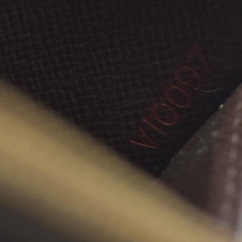 AUCTION $915 Louis Vuitton Damier Ebene Zippy Wallet VI0097