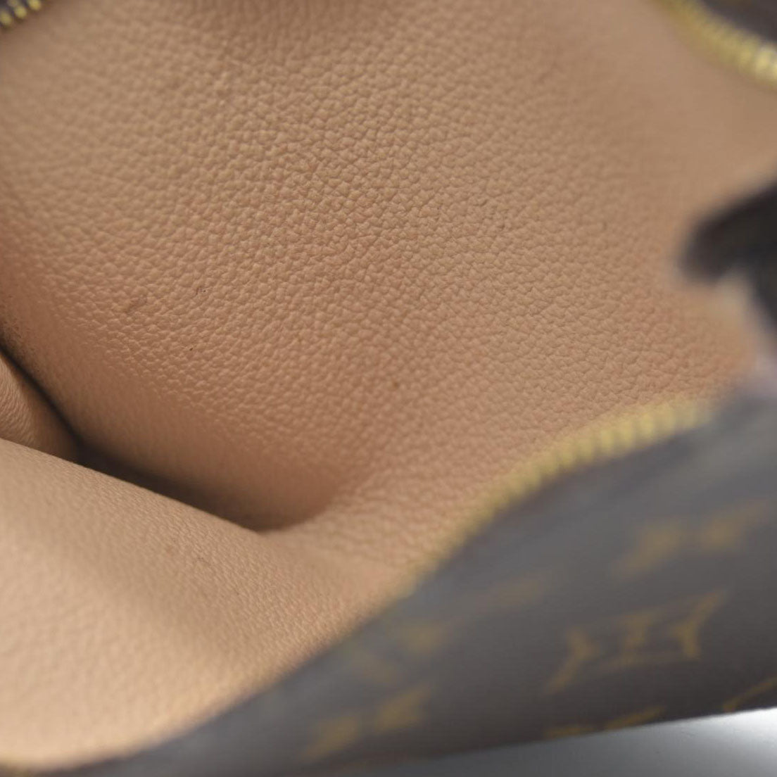 Louis Vuitton Monogram Toiletry Pouch PM AR1809