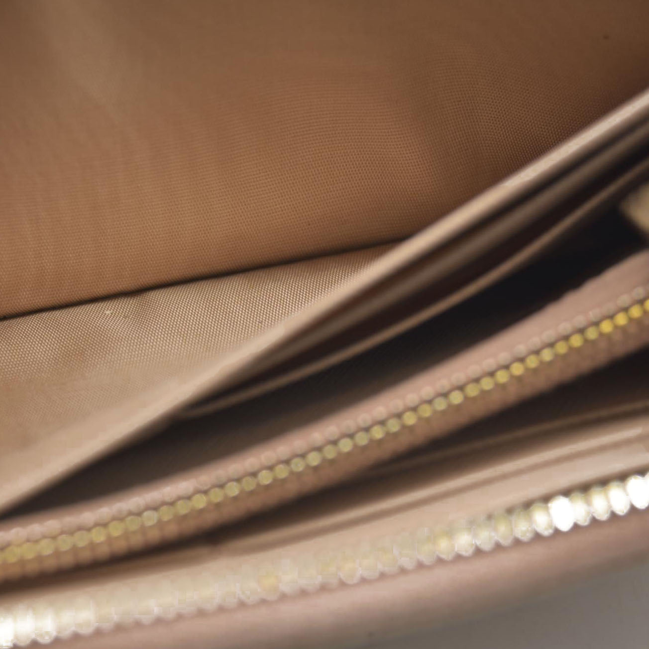 AUCTION $650 Prada Saffiano Metal Zip Around Wallet Cammeo