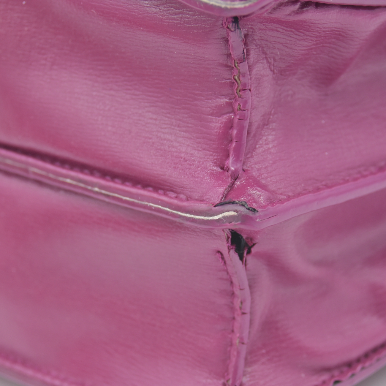 $2800 Saint Laurent Calfskin Medium Monogram Sunset Purple
