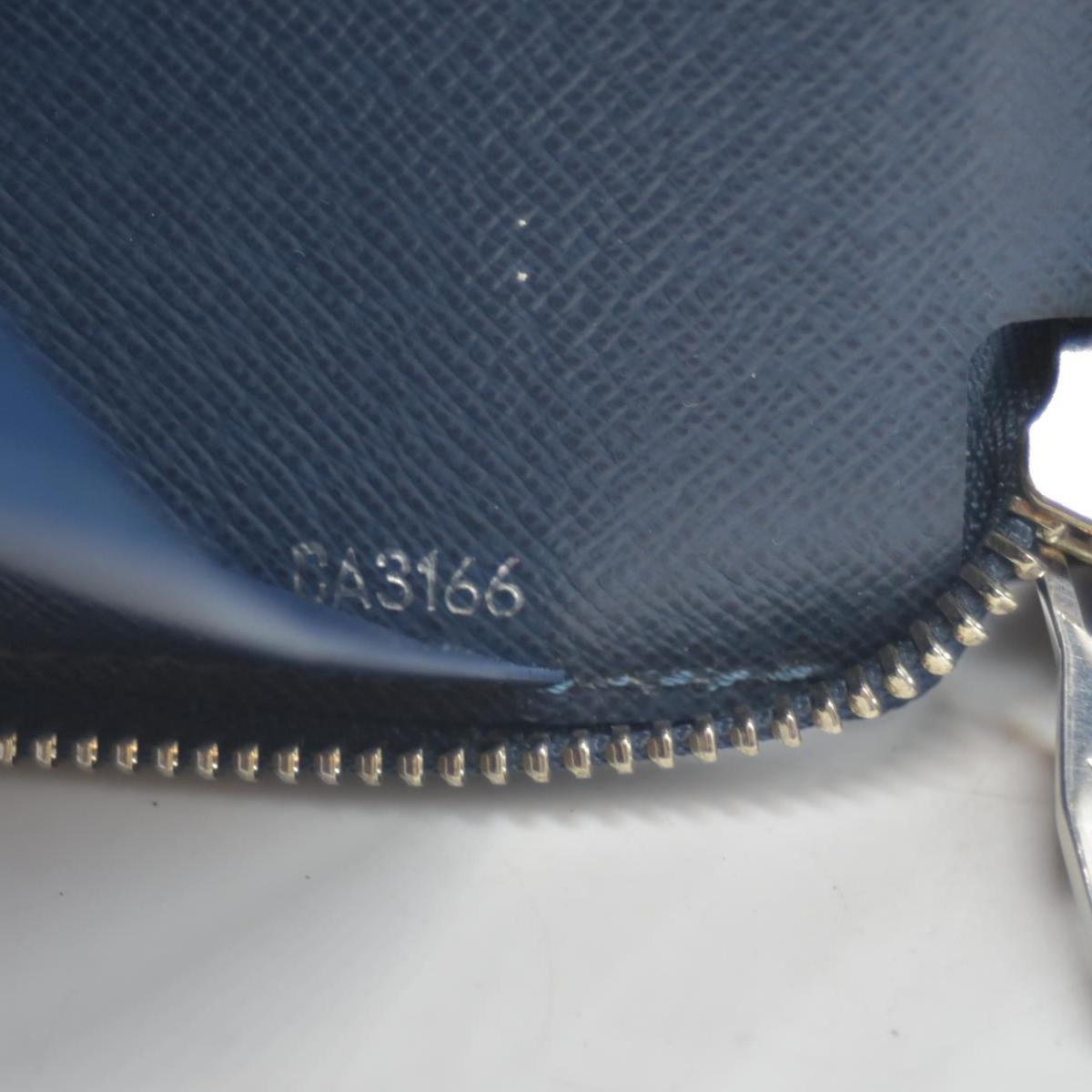 Louis Vuitton Signature Logo Taiga Leather Zippy Organizer Wallet