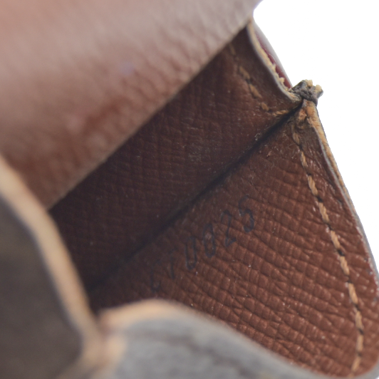 $295 Louis Vuitton Vintage Smoke Case Monogram CT0025 2005 CONSIGNMENT