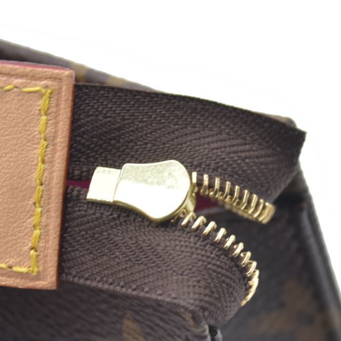 $700 Louis Vuitton Monogram Toiletry Pouch 15 Fuchsia RFID