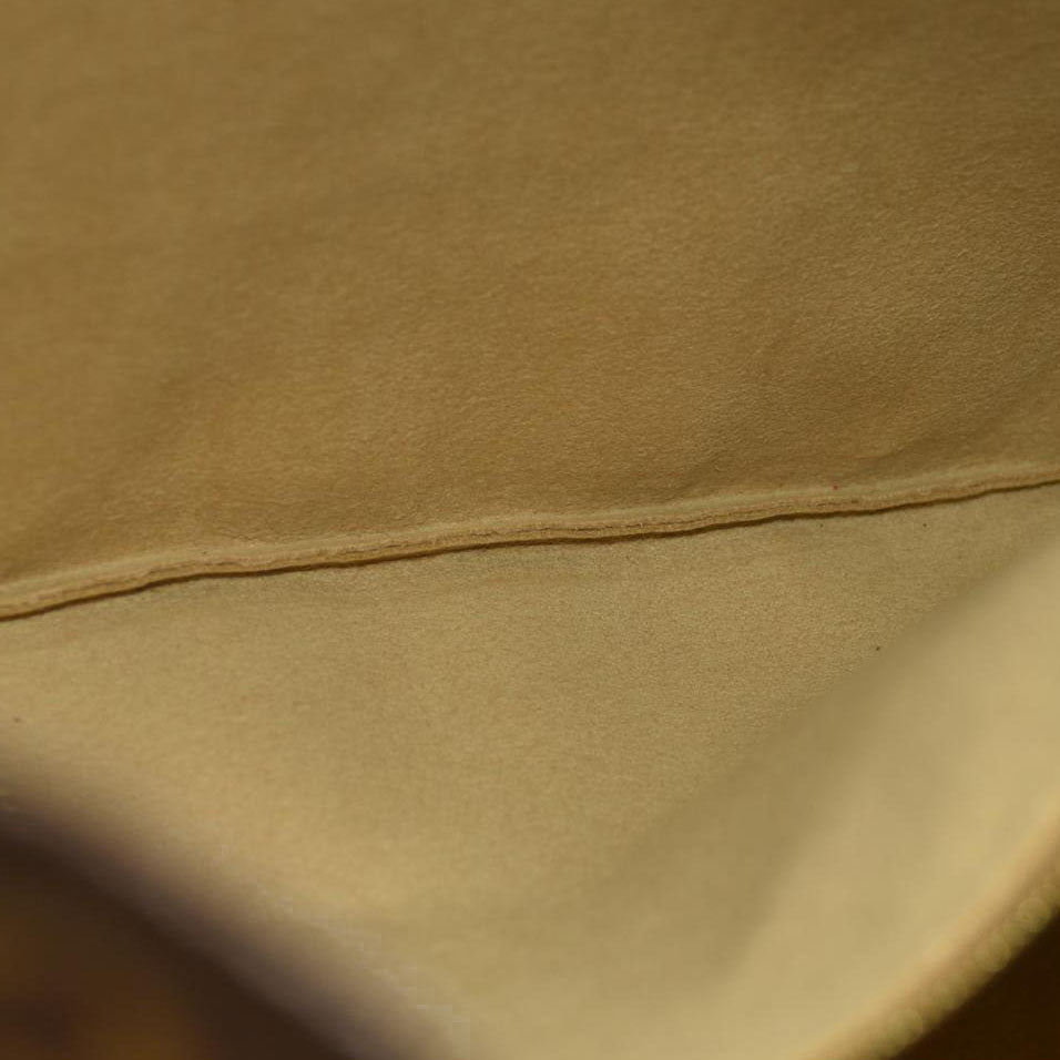 Louis Vuitton Monogram Artsy MM AR1120