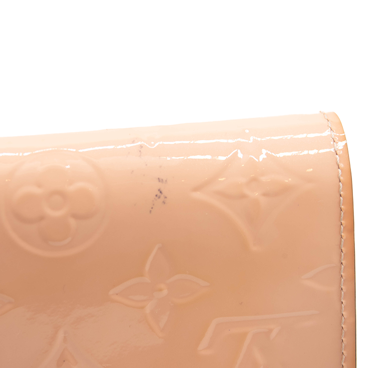 LOUIS VUITTON Vernis Victorine Compact Wallet Rose Ballerine