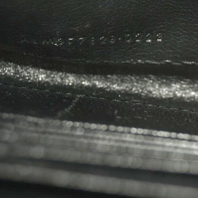 Saint Laurent Chain Wallet Matelasse Chevron Medium Monogram Chain Wallet Black