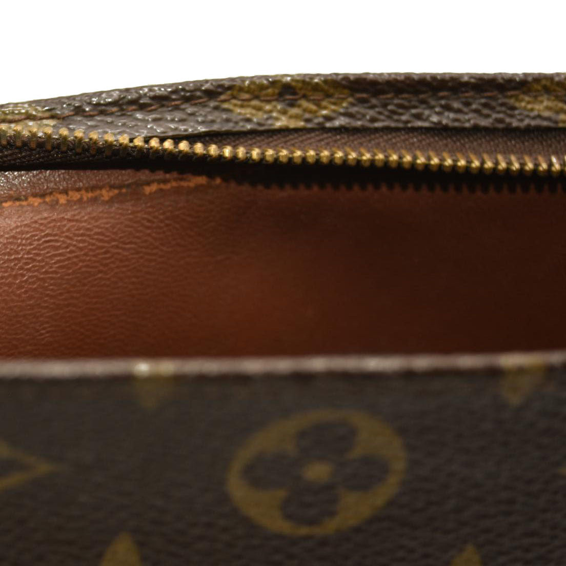 Louis Vuitton Monogram Toiletry Pouch 26 865AN